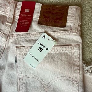 Levi Wedgie fit Jeans 26